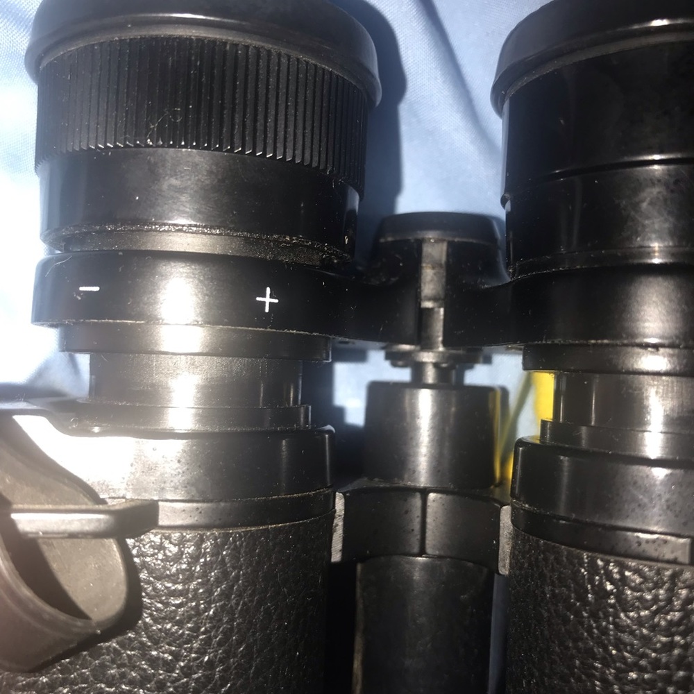Bushnell binoculars - Picture 7 of 10